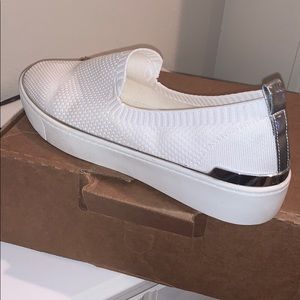 White Comfortview shoes